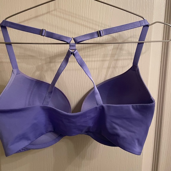Victoria’s Secret Very Sexy Push Up Bra - Picture 2 of 4